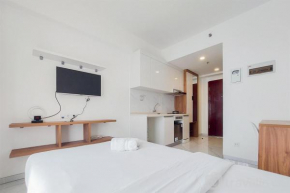 Comfortable and Homey Studio Apartment at Sky House Alam Sutera By Travelio